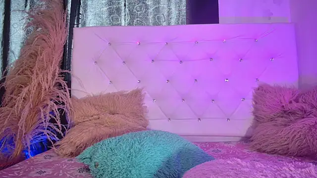 tatixxxvega online show from 07/01/26, 05:56