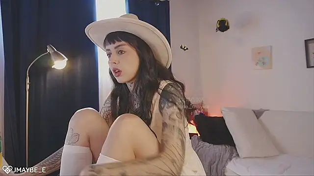 janne maybe online show from 10/31/25, 03:24