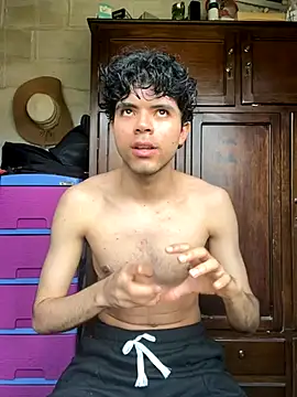 Axel-Mejia online show from 11/03/25, 07:15