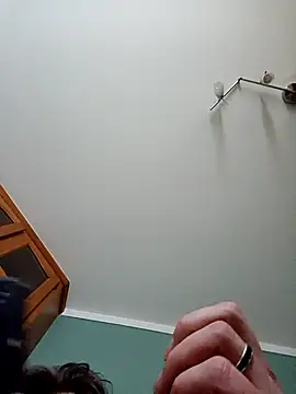 Teufel-in-weiss online show from 03/04/26, 07:25