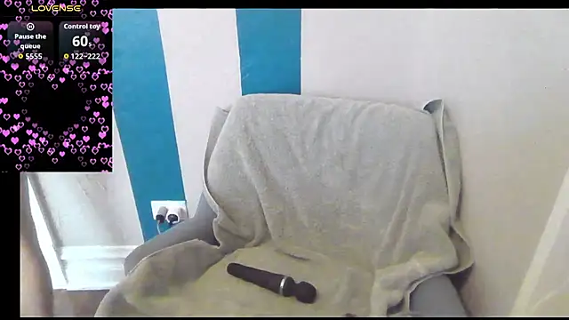 Snapshot of Magical_Milf_MelissaXX chatting on 10/03/25, 02:36 Magical Milf MelissaXX online show from 10/03/25, 02:36