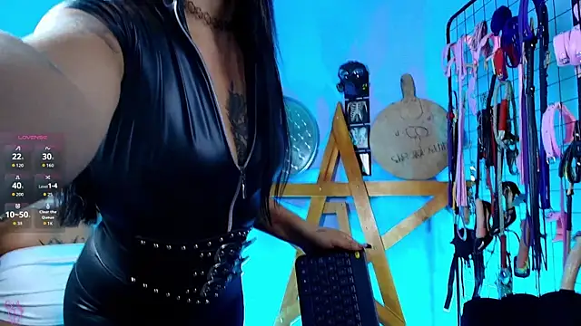 mrGeorgina clhoe bdsm online show from 09/10/25, 08:20