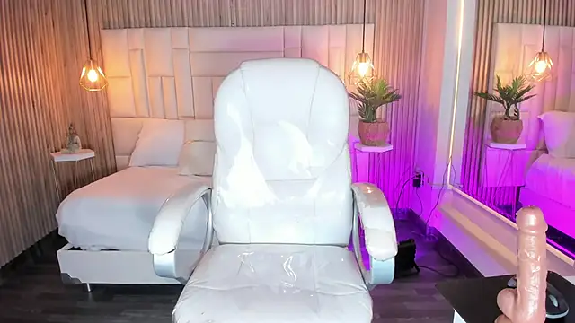 DulceGreem online show from 09/17/25, 11:56