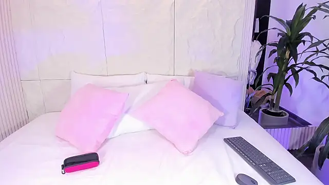 DulceGreem online show from 01/14/26, 08:14