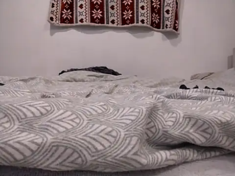 HoneySquirrel online show from 10/20/25, 07:58