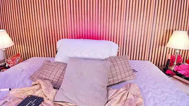 keeyla stone online show from 09/19/25, 09:04