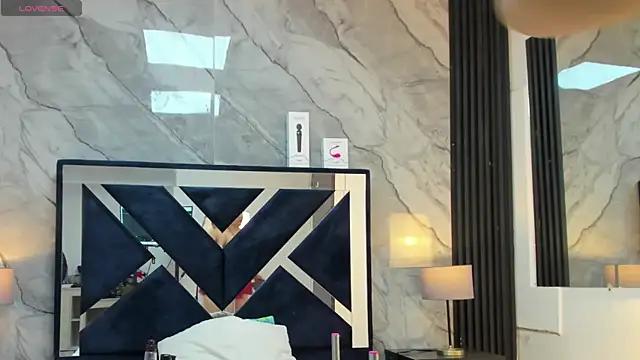 VanessaHard as online show from 04/15/26, 03:46