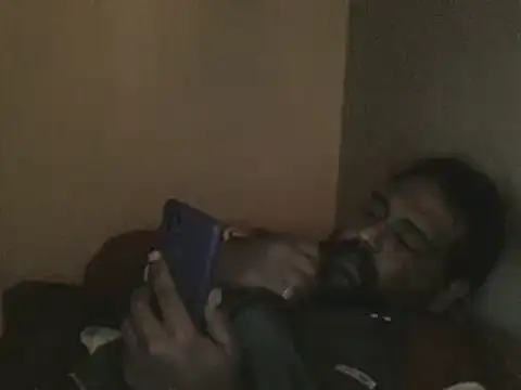 Snapshot of elpoop7305 chatting on 01/17/26, 11:59 elpoop7305 online show from 01/17/26, 11:59