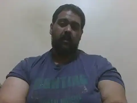 Snapshot of elpoop7305 chatting on 02/10/26, 12:53 elpoop7305 online show from 02/10/26, 12:53