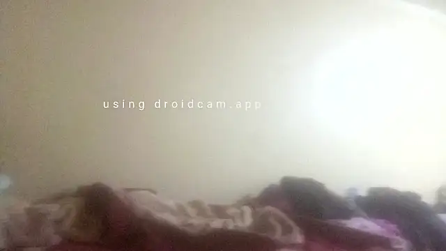 Snapshot of elpoop7305 chatting on 02/17/26, 09:10 elpoop7305 online show from 02/17/26, 09:10