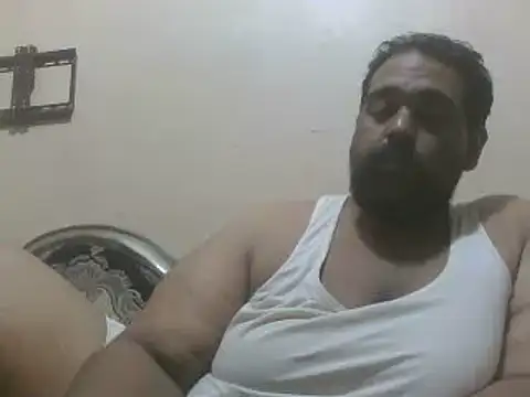 elpoop7305 online show from 07/04/26, 09:43