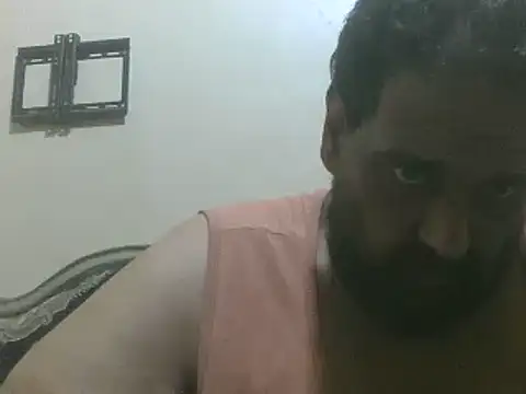 elpoop7305 online show from 07/07/26, 11:31