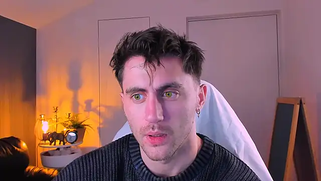 Oscar Miller  online show from 11/16/25, 09:42