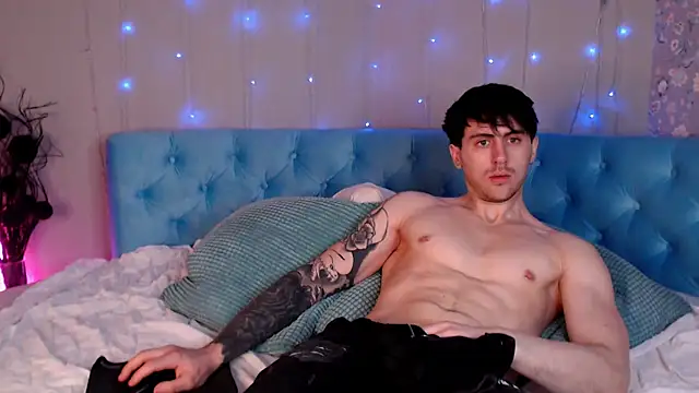 Oscar Miller  online show from 03/15/26, 09:32