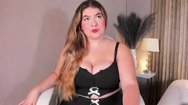 MiaVixen  online show from 09/13/25, 04:34