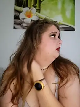 LioEstxh online show from 11/06/25, 12:06