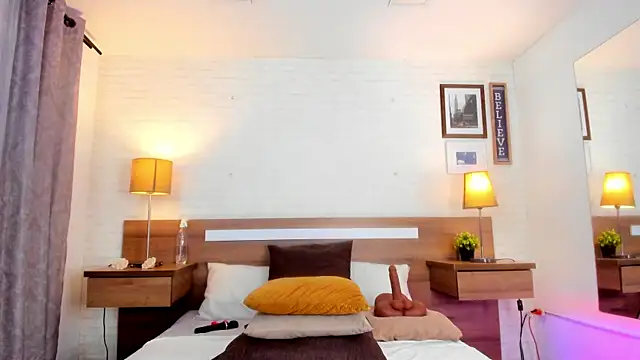 JenniferAuriston online show from 01/12/26, 08:36