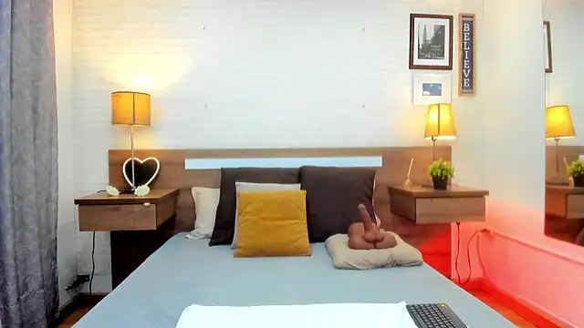 JenniferAuriston online show from 03/05/26, 09:55