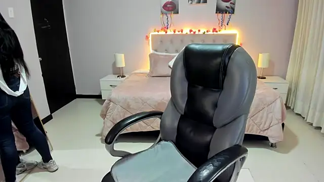 Miss Cataleya   online show from 07/25/26, 11:41