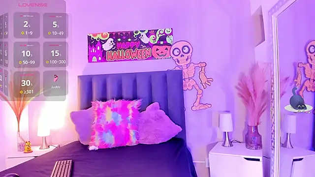 KendraChavez  online show from 10/24/25, 11:12