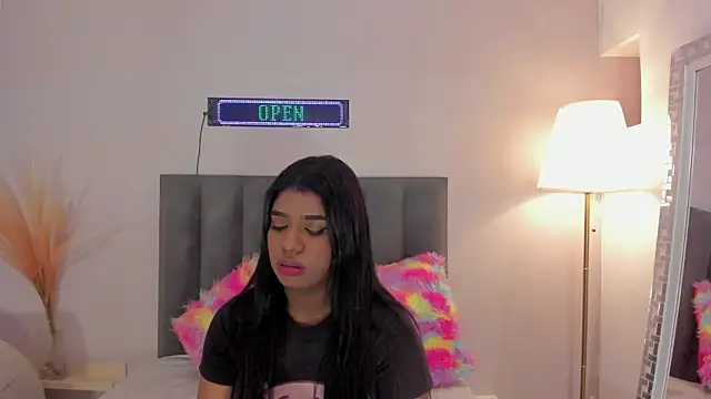 KendraChavez  online show from 02/02/26, 09:02