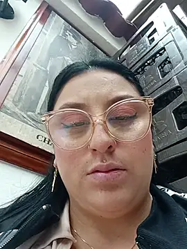 megan fox5 online show from 12/02/25, 04:02