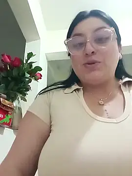 megan fox5 online show from 12/03/25, 04:09