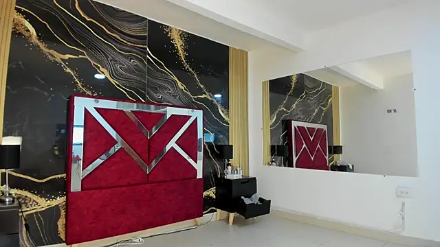 VioletRose as online show from 12/21/25, 11:01