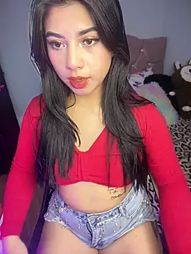 Snapshot of charlotte_queen1320 chatting on 06/09/26, 02:45 charlotte queen1320 online show from 06/09/26, 02:45