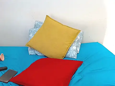 xBusttyBoobsxx3 online show from 11/28/25, 06:38