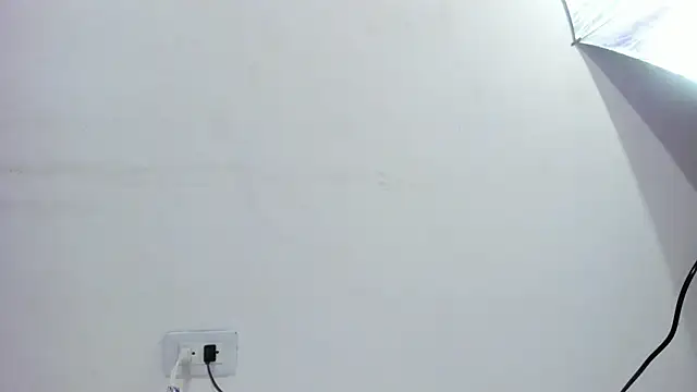 Annie switt online show from 12/19/25, 04:52