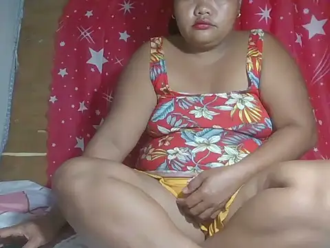 hot mom13 online show from 11/18/25, 05:06