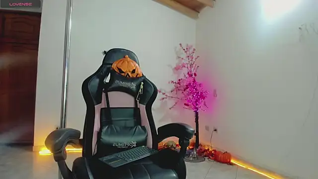 auraeroticaxxx online show from 10/24/25, 04:53