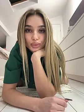 KaseyQuinn  online show from 11/29/25, 10:35