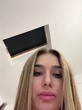 KaseyQuinn  online show from 12/04/25, 09:56