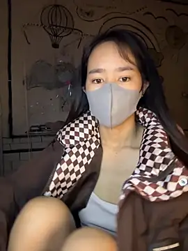 TiNa 04 online show from 11/04/25, 12:10