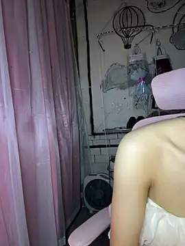 TiNa 04 online show from 12/16/25, 12:26