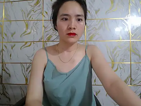 Snapshot of Lyzizi_lovely09 chatting on 05/14/26, 12:50 Lyzizi lovely09 online show from 05/14/26, 12:50