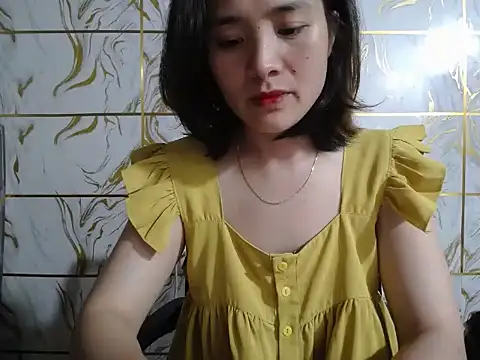 Snapshot of Lyzizi_lovely09 chatting on 05/26/26, 12:45 Lyzizi lovely09 online show from 05/26/26, 12:45