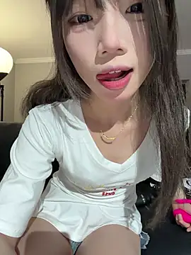 Snapshot of Yiyi-707 chatting on 03/21/26, 10:20 Yiyi-707 online show from 03/21/26, 10:20