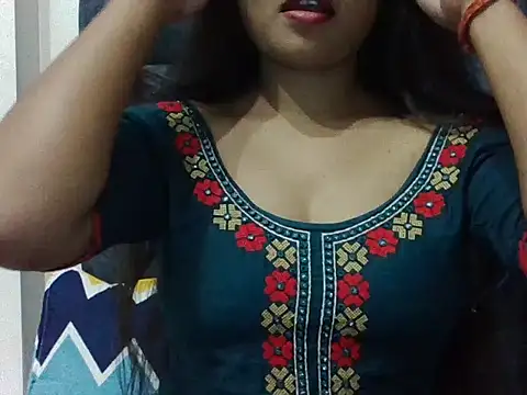 Snapshot of Jennifer_1999 chatting on 09/12/25, 12:22 Jennifer 1999 online show from 09/12/25, 12:22