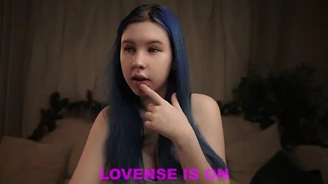 ElizSpieth online show from 01/13/26, 01:11