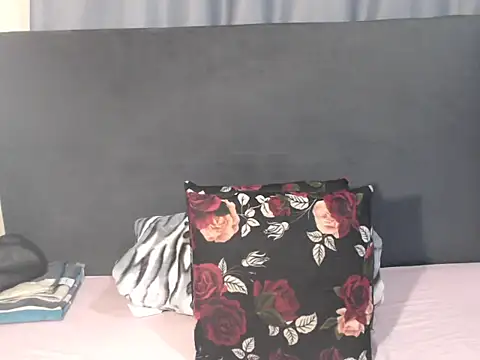 SexyKatLady18 online show from 07/20/26, 08:22