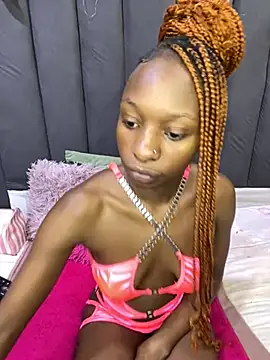 LonelyQueenxx25 online show from 06/30/26, 09:16