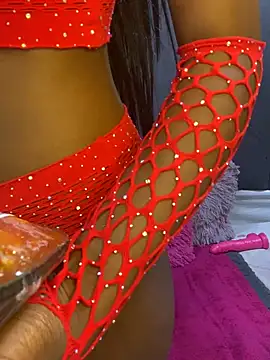 LonelyQueenxx25 online show from 07/18/26, 06:01