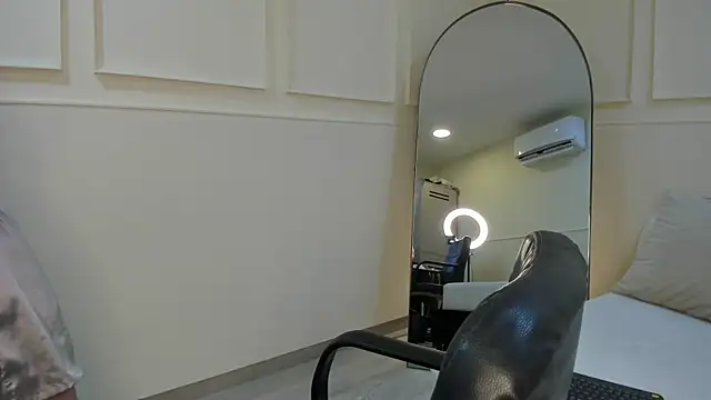 CharlotteBrownn  online show from 09/12/25, 01:06