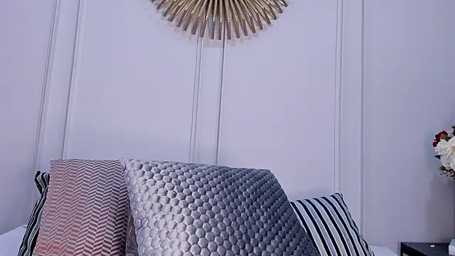 CharlotteBrownn  online show from 03/18/26, 12:58