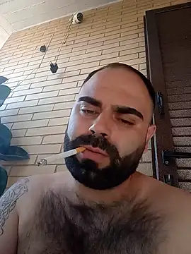 Snapshot of body02081 chatting on 05/24/26, 12:21 body02081 online show from 05/24/26, 12:21