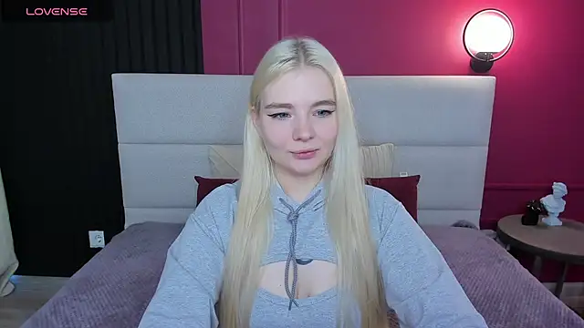 RuthBryant online show from 09/19/25, 08:38