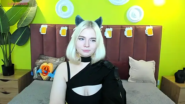 RuthBryant online show from 09/29/25, 01:11